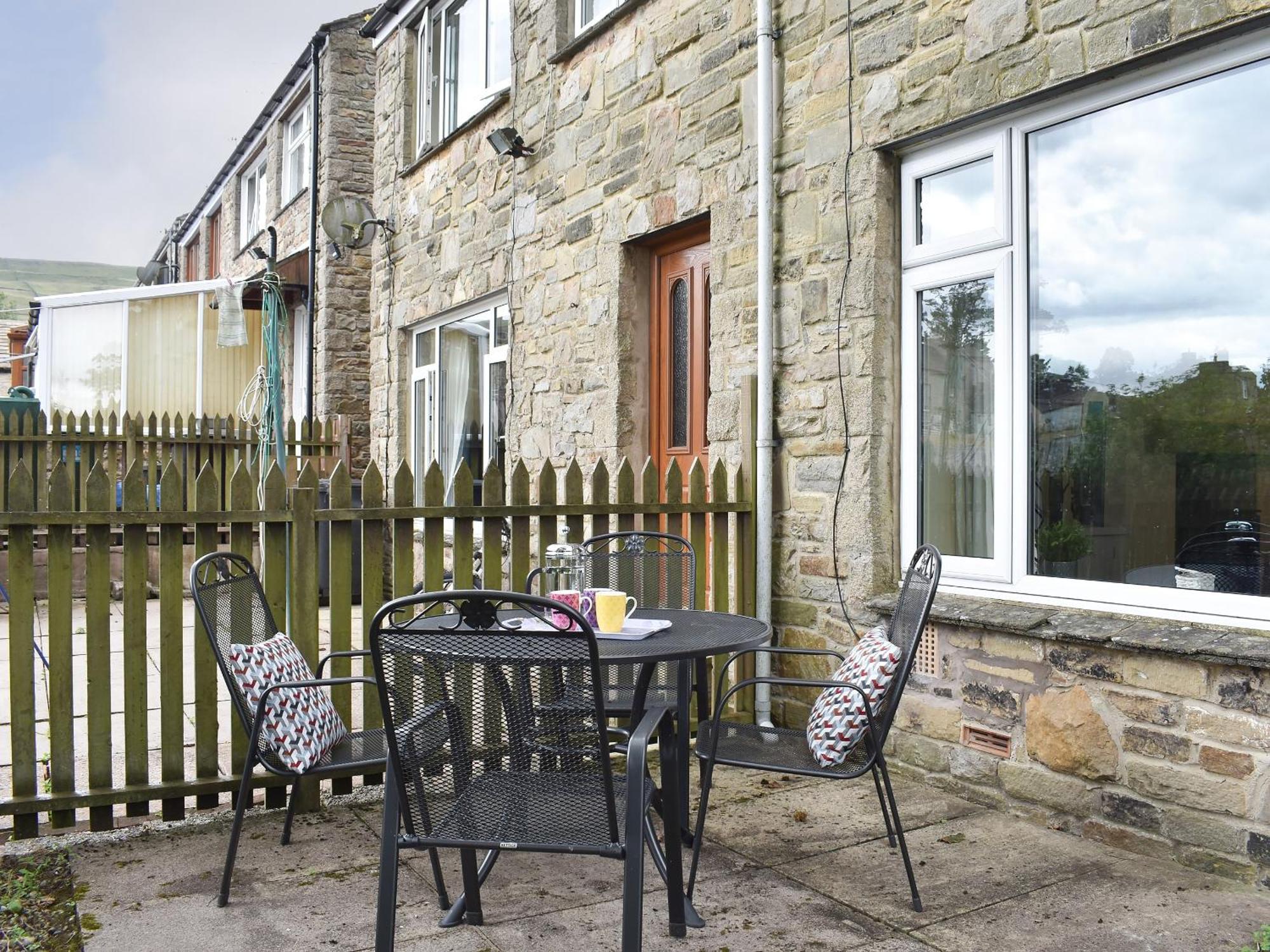 Watersedge Villa Hawes Bagian luar foto